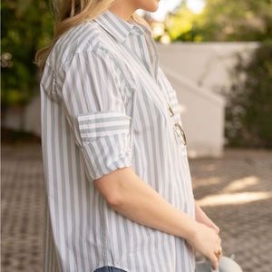 AYR deep end blouse size small